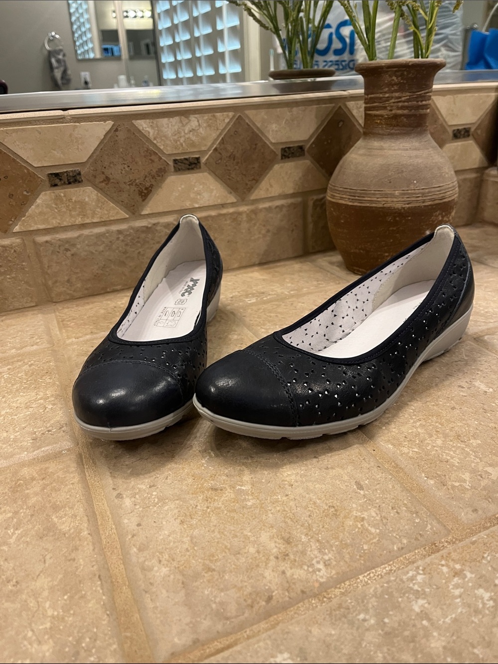 IMAC Navy Ballerina Flats 41